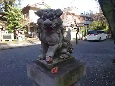 くまくま神社(導きの社 熊野町熊野神社)の狛犬