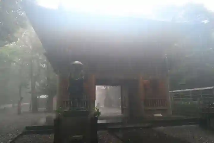 最御崎寺の山門・神門