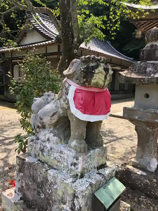 葛城神社の狛犬