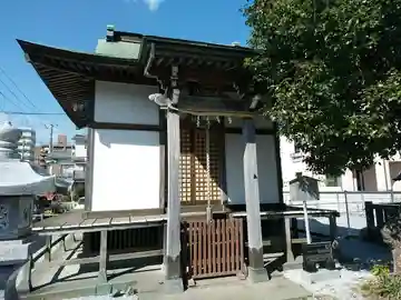 八王子神社の本殿・本堂
