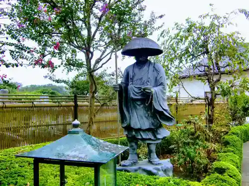 福性寺の像