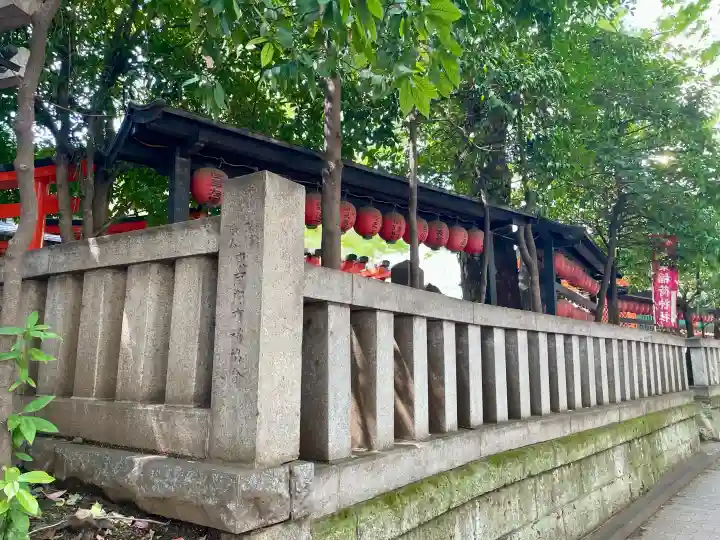 豊栄稲荷神社の{uncategorized: "未分類", other: "その他", undefined: "問題あり", building: "その他建物", grave: "お墓", sacred_gate: "鳥居", guardian: "狛犬", statue: "像", buddha: "仏像", history: "歴史", nature: "自然", garden: "庭園", animal: "動物", pagoda: "塔", temizu: "手水舎", mountain_gate: "山門・神門", sanctuary: "本殿・本堂", subordinate: "末社・摂社", art: "芸術", scenery: "景色", jizo: "地蔵", ema: "絵馬", goshuin: "御朱印", omikuji: "おみくじ", items: "授与品その他", amulet: "お守り", goshuincho: "御朱印帳", eats: "食事", festival: "お祭り", votive_dance: "神楽", shichigosan: "七五三参", wedding: "結婚式", experience: "体験その他", initially: "初詣", around: "周辺", anti_infection: "感染症対策"}