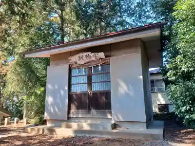 霞野神社の{uncategorized: "未分類", other: "その他", undefined: "問題あり", building: "その他建物", grave: "お墓", sacred_gate: "鳥居", guardian: "狛犬", statue: "像", buddha: "仏像", history: "歴史", nature: "自然", garden: "庭園", animal: "動物", pagoda: "塔", temizu: "手水舎", mountain_gate: "山門・神門", sanctuary: "本殿・本堂", subordinate: "末社・摂社", art: "芸術", scenery: "景色", jizo: "地蔵", ema: "絵馬", goshuin: "御朱印", omikuji: "おみくじ", items: "授与品その他", amulet: "お守り", goshuincho: "御朱印帳", eats: "食事", festival: "お祭り", votive_dance: "神楽", shichigosan: "七五三参", wedding: "結婚式", experience: "体験その他", initially: "初詣", around: "周辺", anti_infection: "感染症対策"}