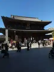 川崎大師（平間寺）の山門