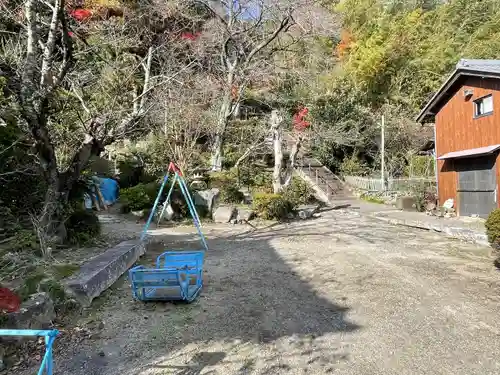 清水鼻地蔵堂(滋賀県)