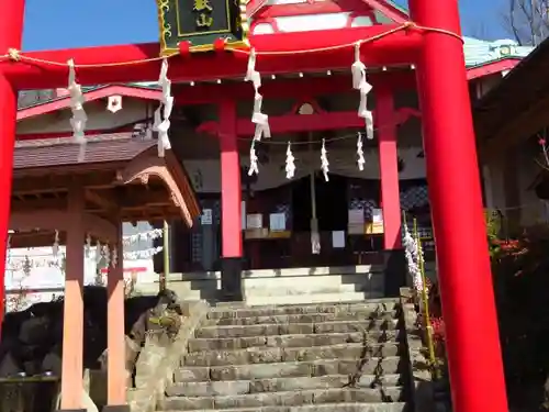 差出磯大嶽山神社 仕事と健康と厄よけの神さまのその他建物
