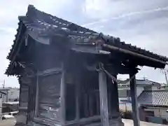 稲荷神社の本殿