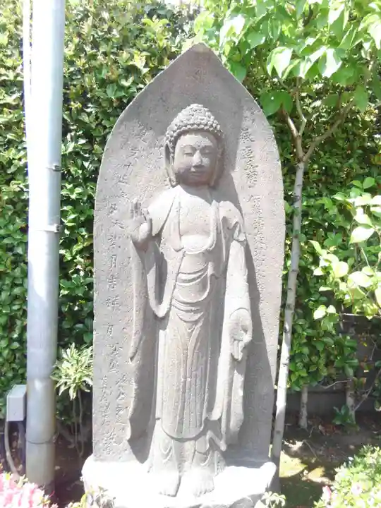 天台宗西光寺の像