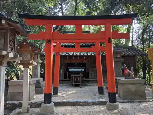 三輪成願稲荷神社(大神神社境外末社)の鳥居