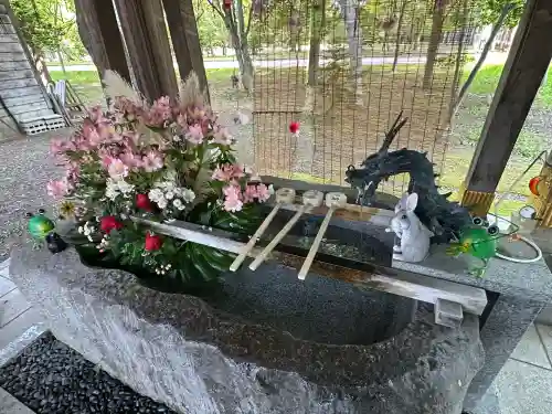 彌彦神社　(伊夜日子神社)の手水舎