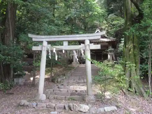 鳥居本八幡宮の鳥居