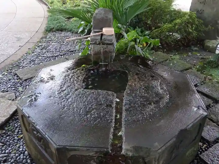 宗仲寺の手水舎