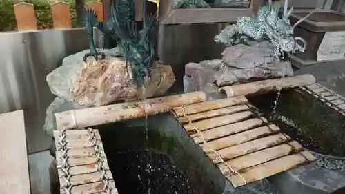 真清田神社の手水舎