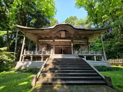 上日寺の{uncategorized: "未分類", other: "その他", undefined: "問題あり", building: "その他建物", grave: "お墓", sacred_gate: "鳥居", guardian: "狛犬", statue: "像", buddha: "仏像", history: "歴史", nature: "自然", garden: "庭園", animal: "動物", pagoda: "塔", temizu: "手水舎", mountain_gate: "山門・神門", sanctuary: "本殿・本堂", subordinate: "末社・摂社", art: "芸術", scenery: "景色", jizo: "地蔵", ema: "絵馬", goshuin: "御朱印", omikuji: "おみくじ", items: "授与品その他", amulet: "お守り", goshuincho: "御朱印帳", eats: "食事", festival: "お祭り", votive_dance: "神楽", shichigosan: "七五三参", wedding: "結婚式", experience: "体験その他", initially: "初詣", around: "周辺", anti_infection: "感染症対策"}