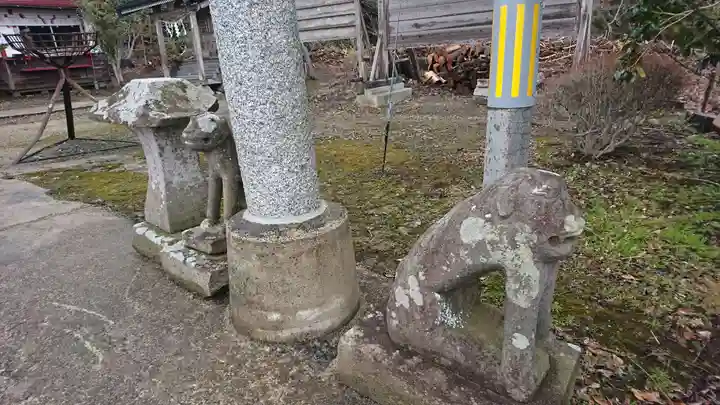 荒雄川神社の狛犬