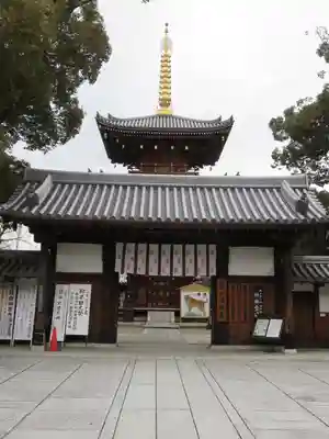 法楽寺の山門・神門