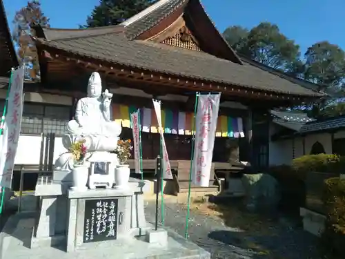 本照寺の本殿