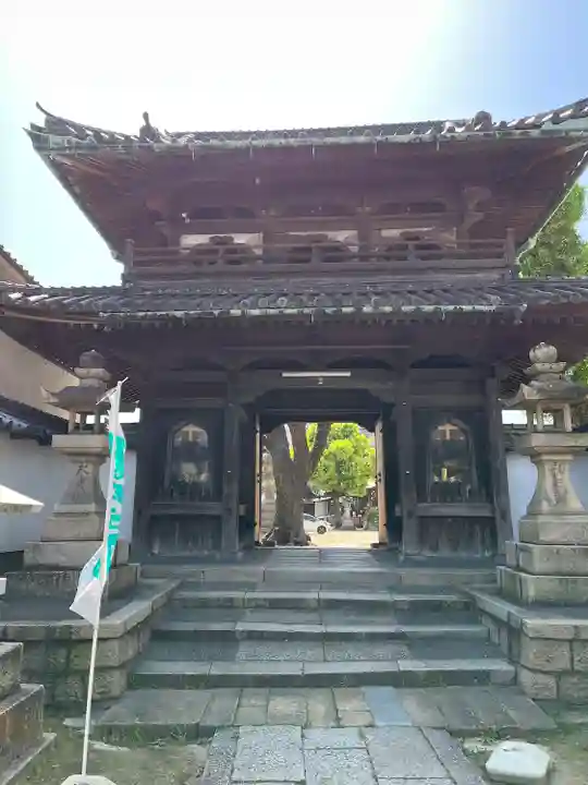 感田神社の山門・神門