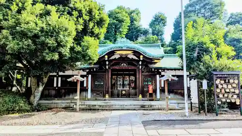 白金氷川神社の本殿