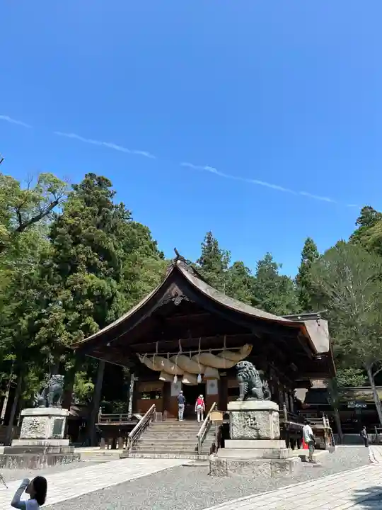 諏訪大社下社秋宮(長野県)