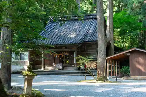 雄山神社中宮祈願殿(富山県)