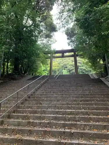 近江神宮の鳥居