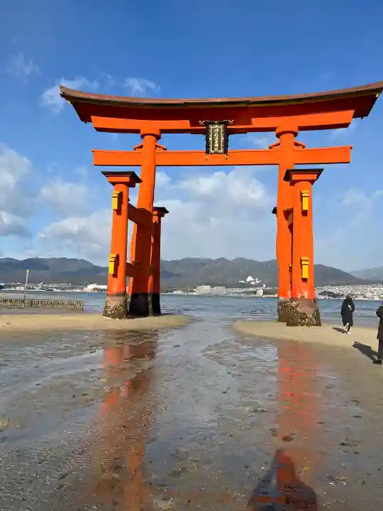 厳島神社(広島県)