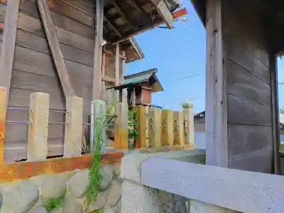 神明社(横池)の末社・摂社