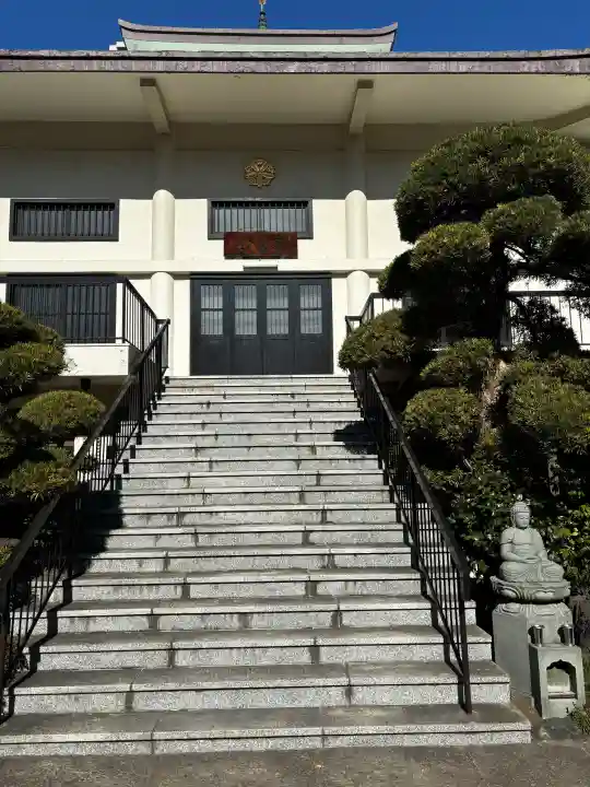 曹源寺の{uncategorized: "未分類", other: "その他", undefined: "問題あり", building: "その他建物", grave: "お墓", sacred_gate: "鳥居", guardian: "狛犬", statue: "像", buddha: "仏像", history: "歴史", nature: "自然", garden: "庭園", animal: "動物", pagoda: "塔", temizu: "手水舎", mountain_gate: "山門・神門", sanctuary: "本殿・本堂", subordinate: "末社・摂社", art: "芸術", scenery: "景色", jizo: "地蔵", ema: "絵馬", goshuin: "御朱印", omikuji: "おみくじ", items: "授与品その他", amulet: "お守り", goshuincho: "御朱印帳", eats: "食事", festival: "お祭り", votive_dance: "神楽", shichigosan: "七五三参", wedding: "結婚式", experience: "体験その他", initially: "初詣", around: "周辺", anti_infection: "感染症対策"}