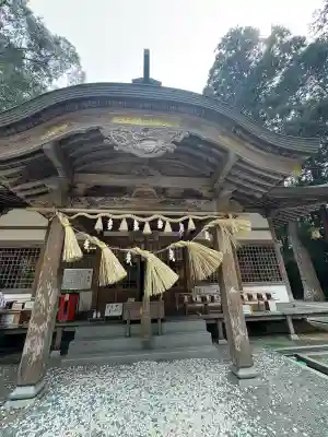 高岡神社の{uncategorized: "未分類", other: "その他", undefined: "問題あり", building: "その他建物", grave: "お墓", sacred_gate: "鳥居", guardian: "狛犬", statue: "像", buddha: "仏像", history: "歴史", nature: "自然", garden: "庭園", animal: "動物", pagoda: "塔", temizu: "手水舎", mountain_gate: "山門・神門", sanctuary: "本殿・本堂", subordinate: "末社・摂社", art: "芸術", scenery: "景色", jizo: "地蔵", ema: "絵馬", goshuin: "御朱印", omikuji: "おみくじ", items: "授与品その他", amulet: "お守り", goshuincho: "御朱印帳", eats: "食事", festival: "お祭り", votive_dance: "神楽", shichigosan: "七五三参", wedding: "結婚式", experience: "体験その他", initially: "初詣", around: "周辺", anti_infection: "感染症対策"}