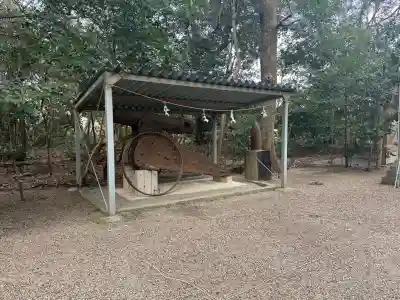 廣瀬大社の{uncategorized: "未分類", other: "その他", undefined: "問題あり", building: "その他建物", grave: "お墓", sacred_gate: "鳥居", guardian: "狛犬", statue: "像", buddha: "仏像", history: "歴史", nature: "自然", garden: "庭園", animal: "動物", pagoda: "塔", temizu: "手水舎", mountain_gate: "山門・神門", sanctuary: "本殿・本堂", subordinate: "末社・摂社", art: "芸術", scenery: "景色", jizo: "地蔵", ema: "絵馬", goshuin: "御朱印", omikuji: "おみくじ", items: "授与品その他", amulet: "お守り", goshuincho: "御朱印帳", eats: "食事", festival: "お祭り", votive_dance: "神楽", shichigosan: "七五三参", wedding: "結婚式", experience: "体験その他", initially: "初詣", around: "周辺", anti_infection: "感染症対策"}