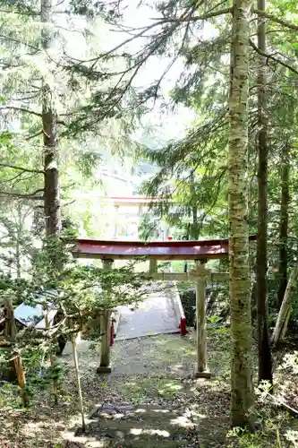 湯岱稲荷神社(北海道)