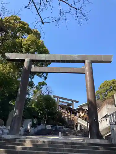 伊勢山皇大神宮の鳥居