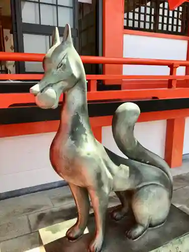 福徳稲荷神社の狛犬