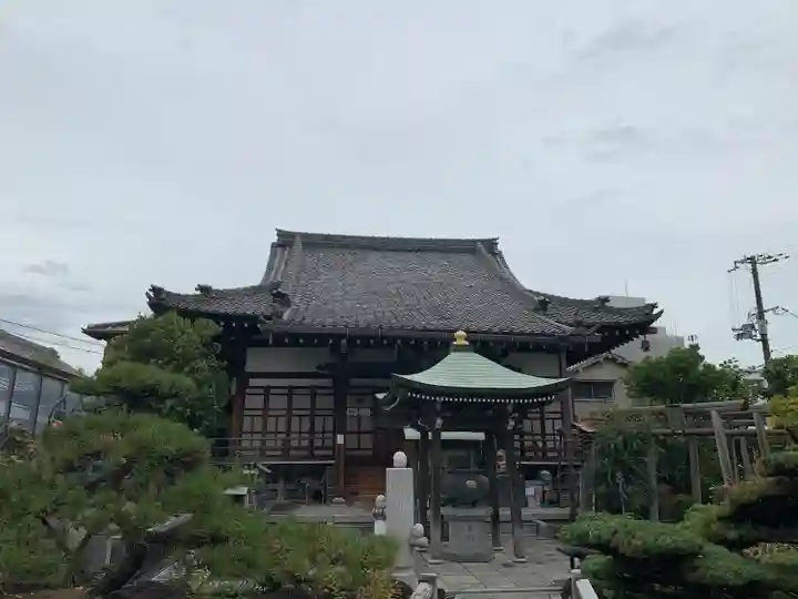 興徳寺の本殿・本堂