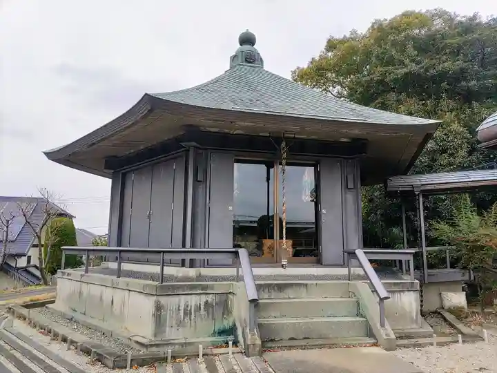 観音寺の本殿・本堂