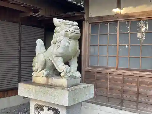 伊船野田神明社(神明社)の狛犬