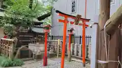 三田春日神社の末社