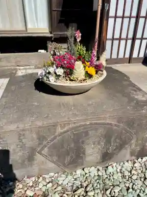 小日向 本法寺の{uncategorized: "未分類", other: "その他", undefined: "問題あり", building: "その他建物", grave: "お墓", sacred_gate: "鳥居", guardian: "狛犬", statue: "像", buddha: "仏像", history: "歴史", nature: "自然", garden: "庭園", animal: "動物", pagoda: "塔", temizu: "手水舎", mountain_gate: "山門・神門", sanctuary: "本殿・本堂", subordinate: "末社・摂社", art: "芸術", scenery: "景色", jizo: "地蔵", ema: "絵馬", goshuin: "御朱印", omikuji: "おみくじ", items: "授与品その他", amulet: "お守り", goshuincho: "御朱印帳", eats: "食事", festival: "お祭り", votive_dance: "神楽", shichigosan: "七五三参", wedding: "結婚式", experience: "体験その他", initially: "初詣", around: "周辺", anti_infection: "感染症対策"}