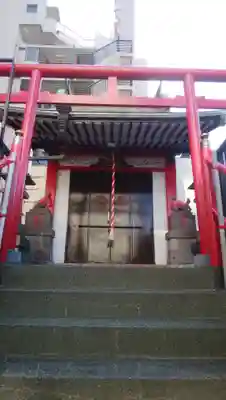 永倉稲荷神社の鳥居