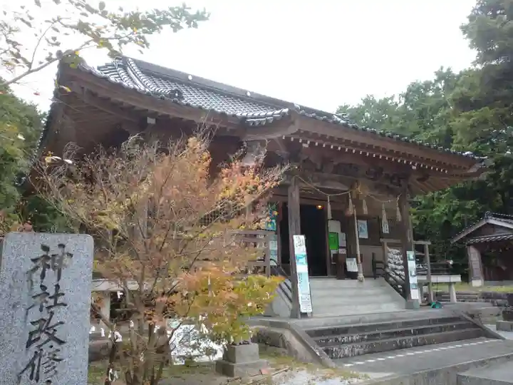 岩屋神社の本殿・本堂