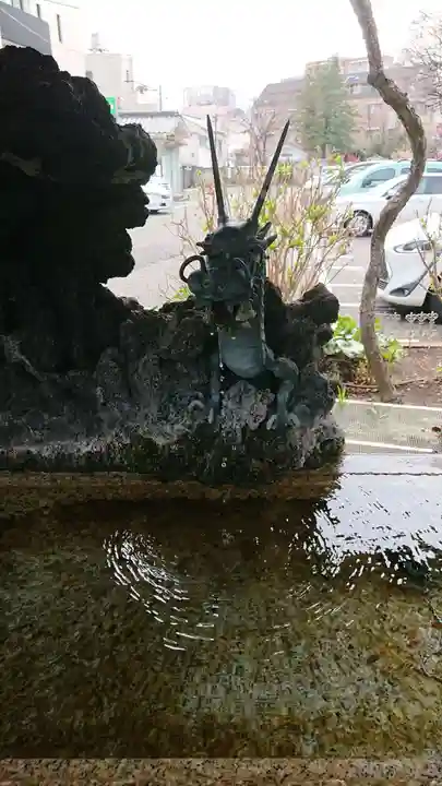 白山神社の手水舎