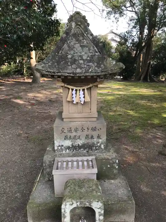 餘子神社の末社・摂社