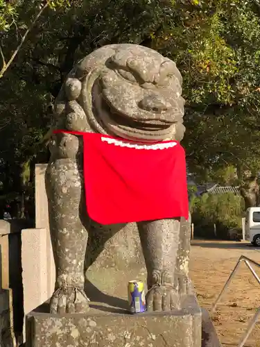 白鳥神社の狛犬