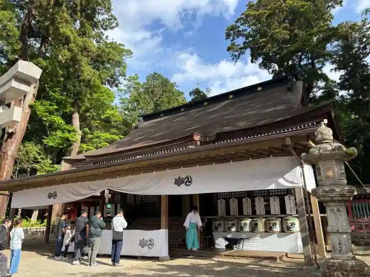 鹿島神宮の{uncategorized: "未分類", other: "その他", undefined: "問題あり", building: "その他建物", grave: "お墓", sacred_gate: "鳥居", guardian: "狛犬", statue: "像", buddha: "仏像", history: "歴史", nature: "自然", garden: "庭園", animal: "動物", pagoda: "塔", temizu: "手水舎", mountain_gate: "山門・神門", sanctuary: "本殿・本堂", subordinate: "末社・摂社", art: "芸術", scenery: "景色", jizo: "地蔵", ema: "絵馬", goshuin: "御朱印", omikuji: "おみくじ", items: "授与品その他", amulet: "お守り", goshuincho: "御朱印帳", eats: "食事", festival: "お祭り", votive_dance: "神楽", shichigosan: "七五三参", wedding: "結婚式", experience: "体験その他", initially: "初詣", around: "周辺", anti_infection: "感染症対策"}