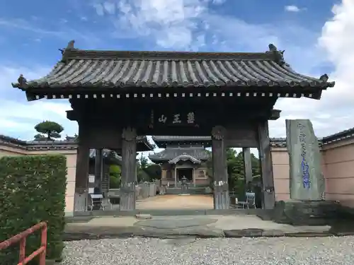 国分寺の山門・神門