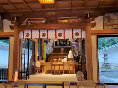 越木岩神社の本殿・本堂