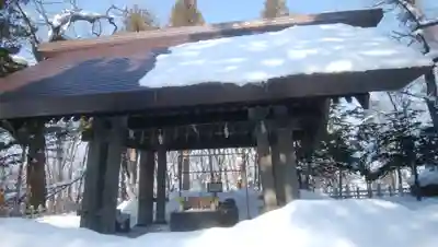 上川神社の手水舎