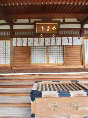 安楽寺の本殿・本堂