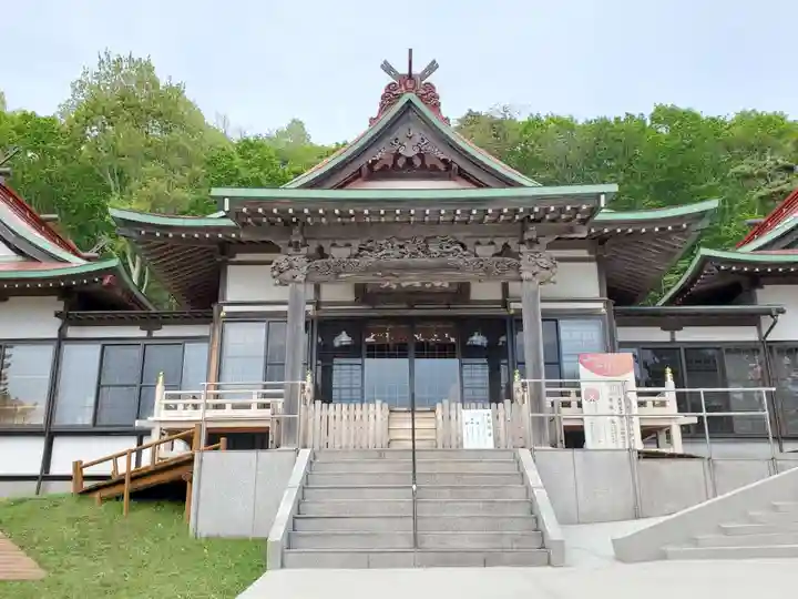 石崎地主海神社の本殿・本堂